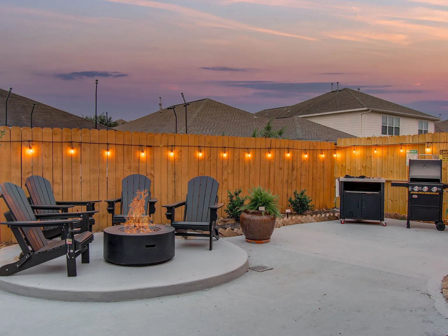 4 bed, 1750 sqft, $8,850 — Photo 2
