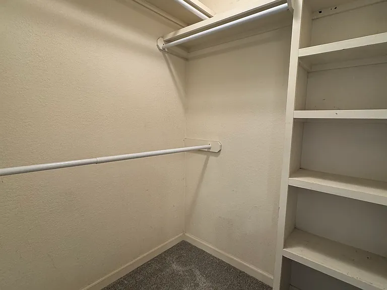 4809 Manchester Dr — Photo 10