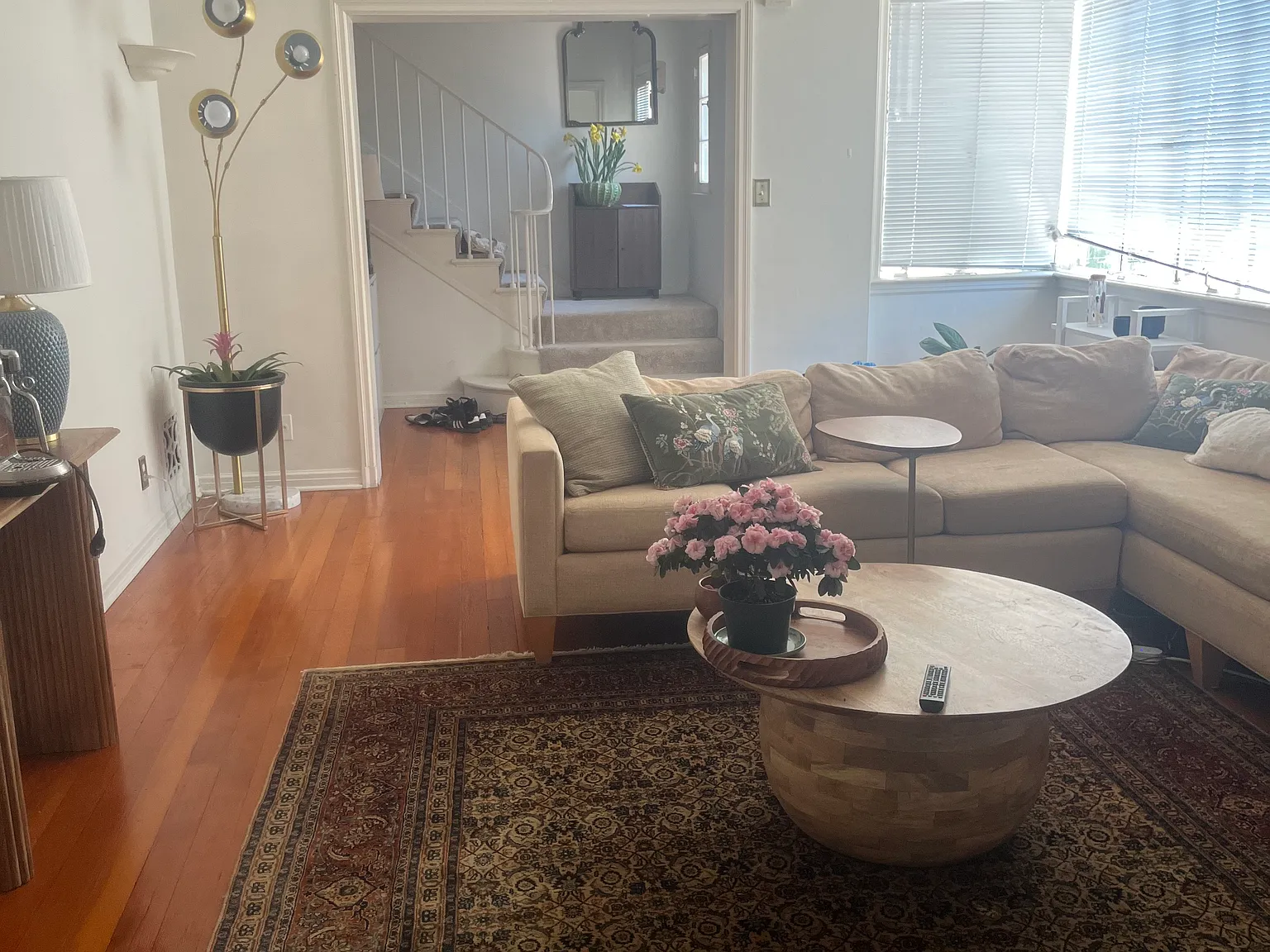 2 bed, 1.5 bath, 1480 sqft, $4,250 — Photo 2