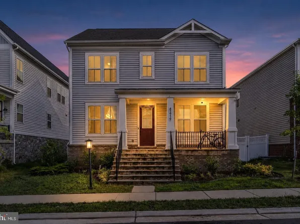 41919 Spring Air Dr, Ashburn, VA 20148