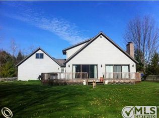 7420 Lakeshore Rd N, Palms, MI 48465