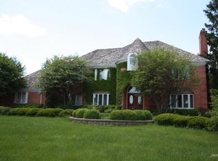 36 Revere Dr, South Barrington, IL 60010