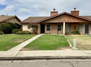 1313 E Millard Way, Dinuba, CA 93618