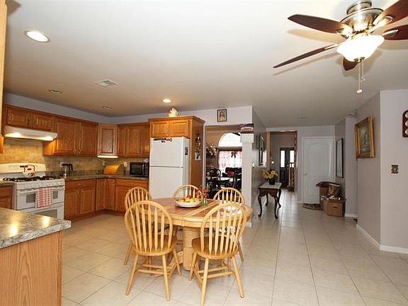 4th image of 1416 8th Ave