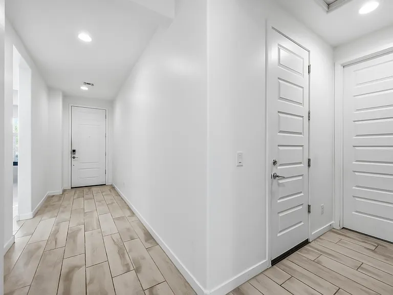 2053 W Sienna Bouquet Pl — Photo 38