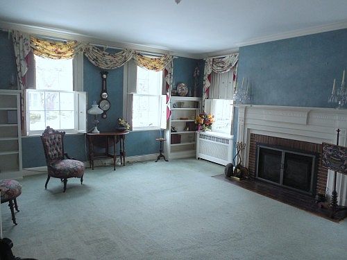 2nd image of 17 Lenox Ave