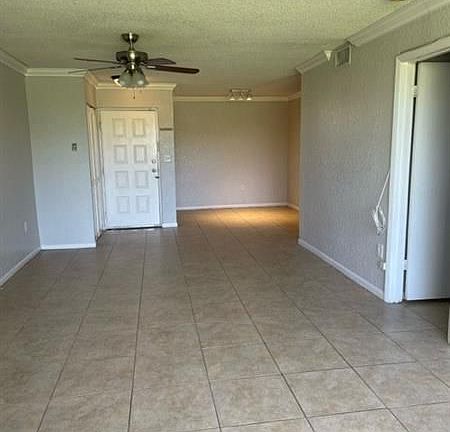 3rd image of 2861 N Oakland Forest Dr APT 105