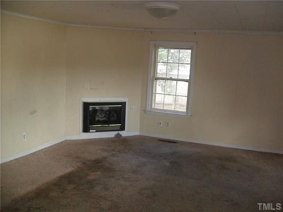 3rd image of 2508 Dakota St
