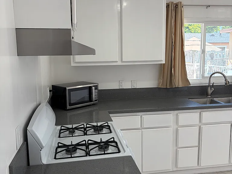14051 Paramount Blvd #1/2 — Photo 3