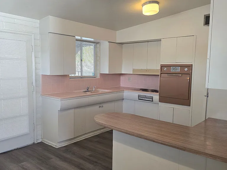 3501 E 3rd St #A — Photo 2