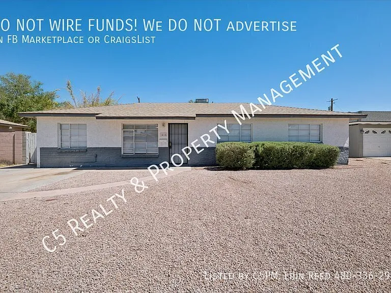 1418 W 7th Pl — Photo 2