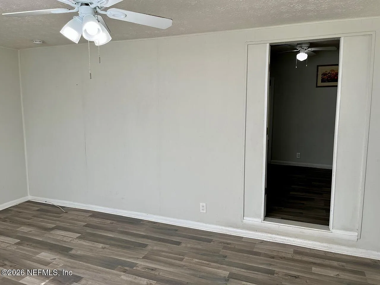 2 bed, 1.0 bath, 935 sqft, $1,300 — Photo 4