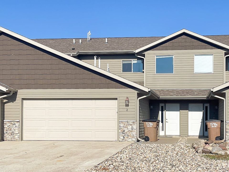 1st image of 320 Vernon Dr