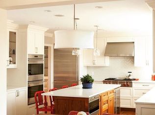 88 Carleon Ave, Larchmont, NY 10538