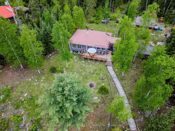10385 Rabbit Ln, Temagami, ON P0H 2H0