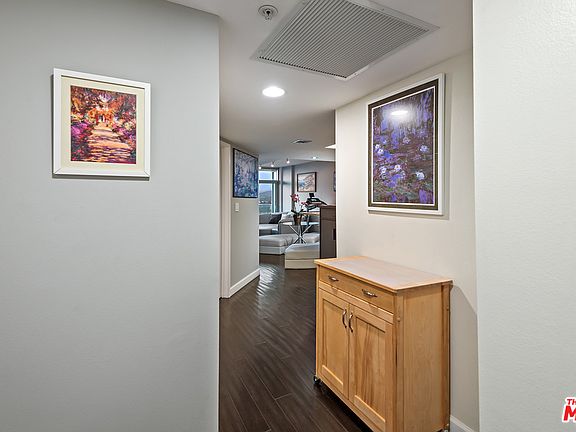 3rd image of 13700 Marina Pointe Dr Unit 921