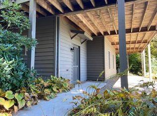 37 Mark Twain Rd, Asheville, NC 28805