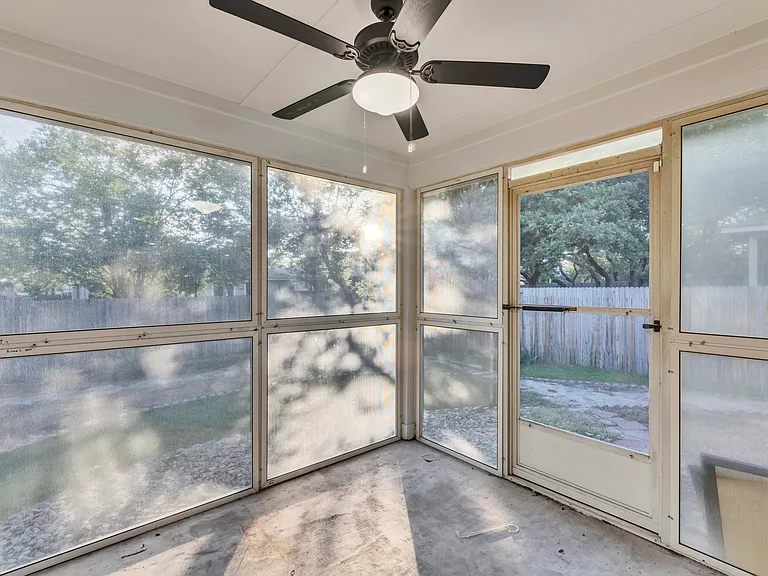 3438 Flowstone Ln — Photo 33