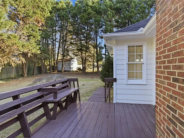 2110 Meadow View Ct — Photo 45