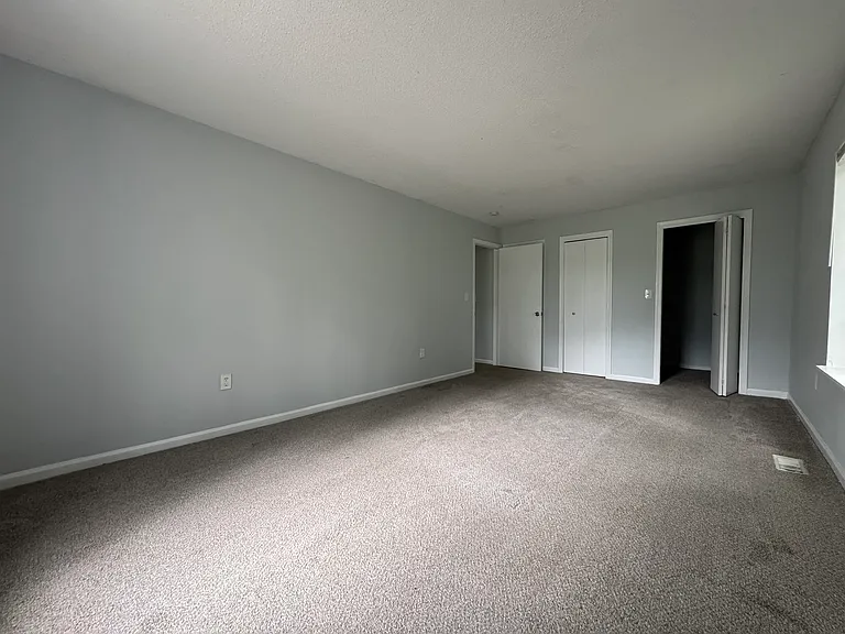 365-134 Mather St — Photo 6