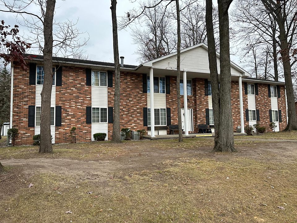 1st image of 8370 Shields Dr #202
