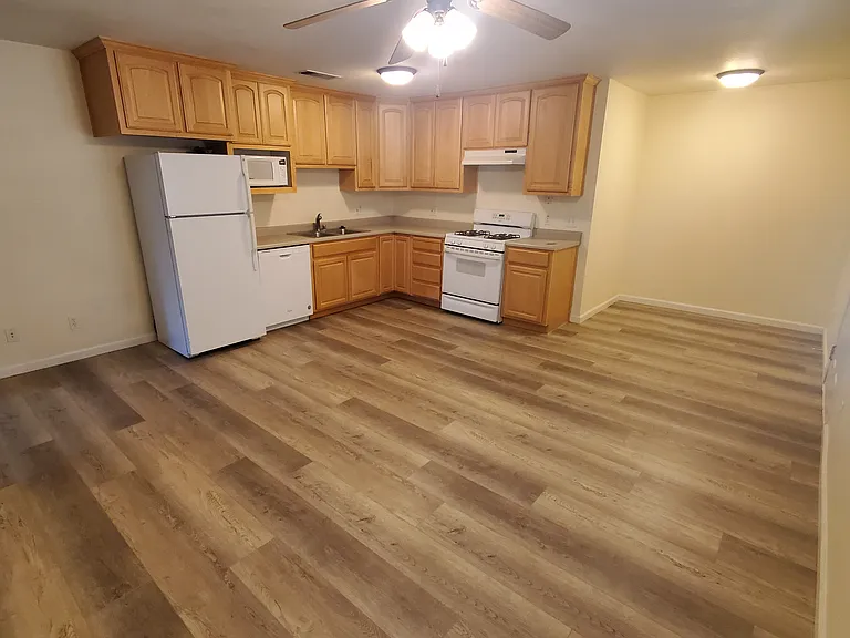 5817 Keyntel St #A — Photo 8
