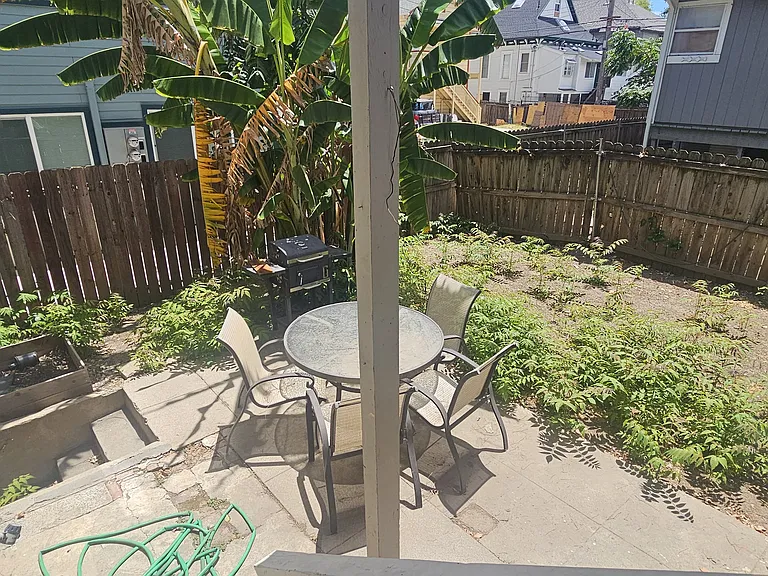 1224 E St — Photo 16