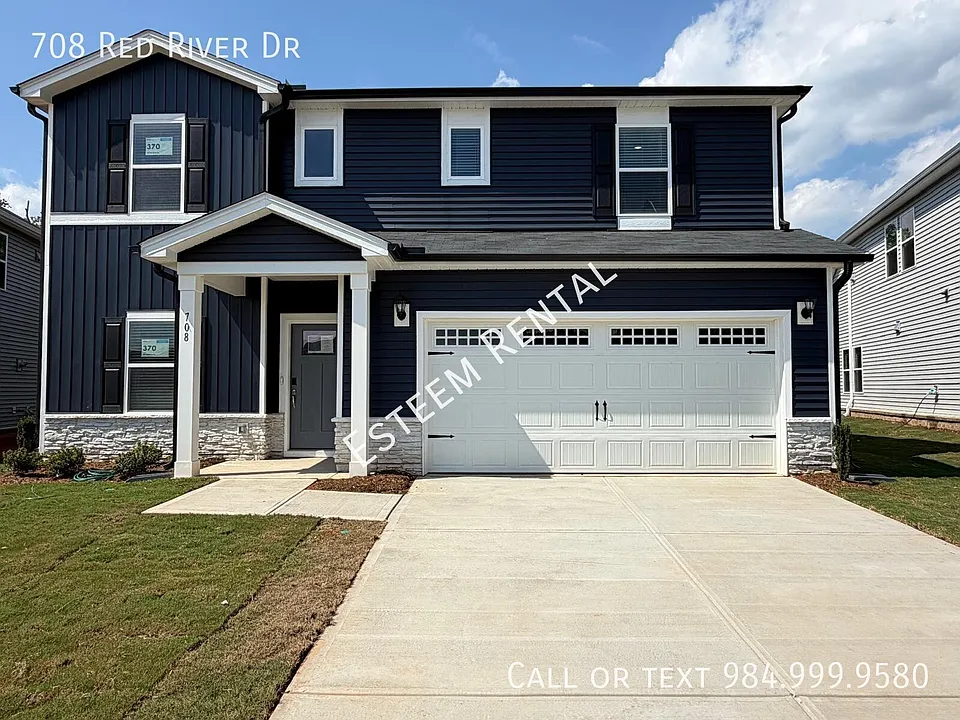 708 Red River Dr