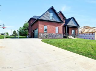 132 Wooded Glen Dr, Mount Washington, KY