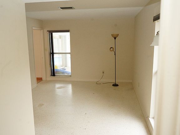 5th image of 1833 Northwood Dr