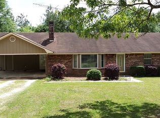 4 Leona Bunch Dr, Waynesboro, MS 39367