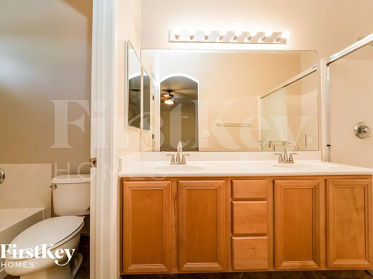 7776 W Thelon Ct — Photo 10