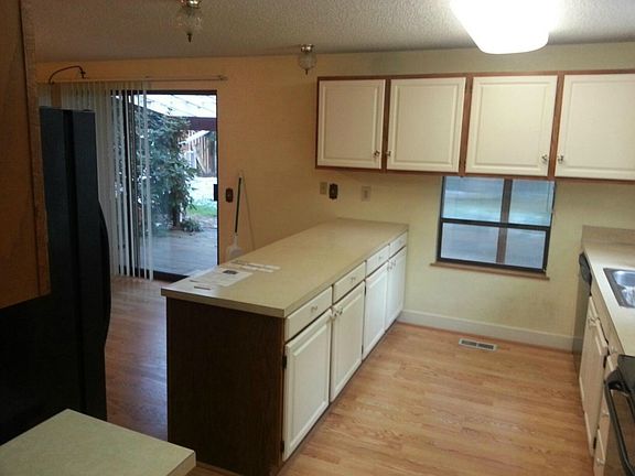 5th image of 18815 NE 165th Pl