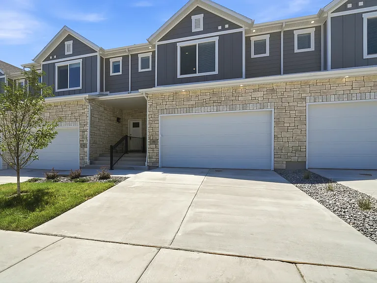 971 W Mountain Hollow Way — Photo 1