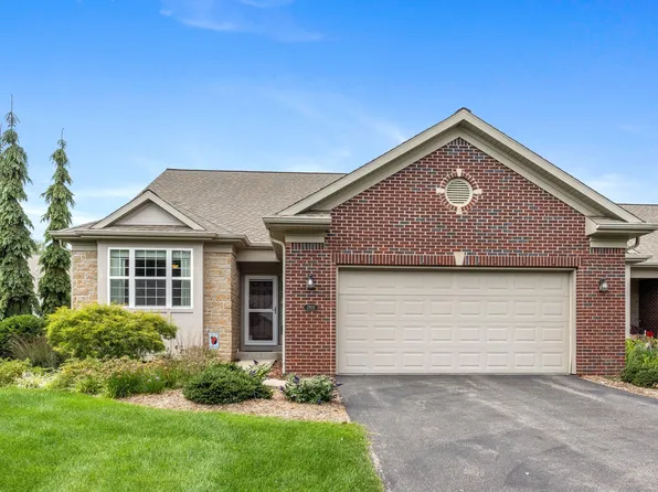 2955 Woodridge Cir NE, Grand Rapids, MI 49525