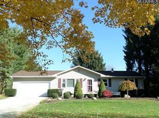 4381 Cottage Grove Rd, Uniontown, OH 44685