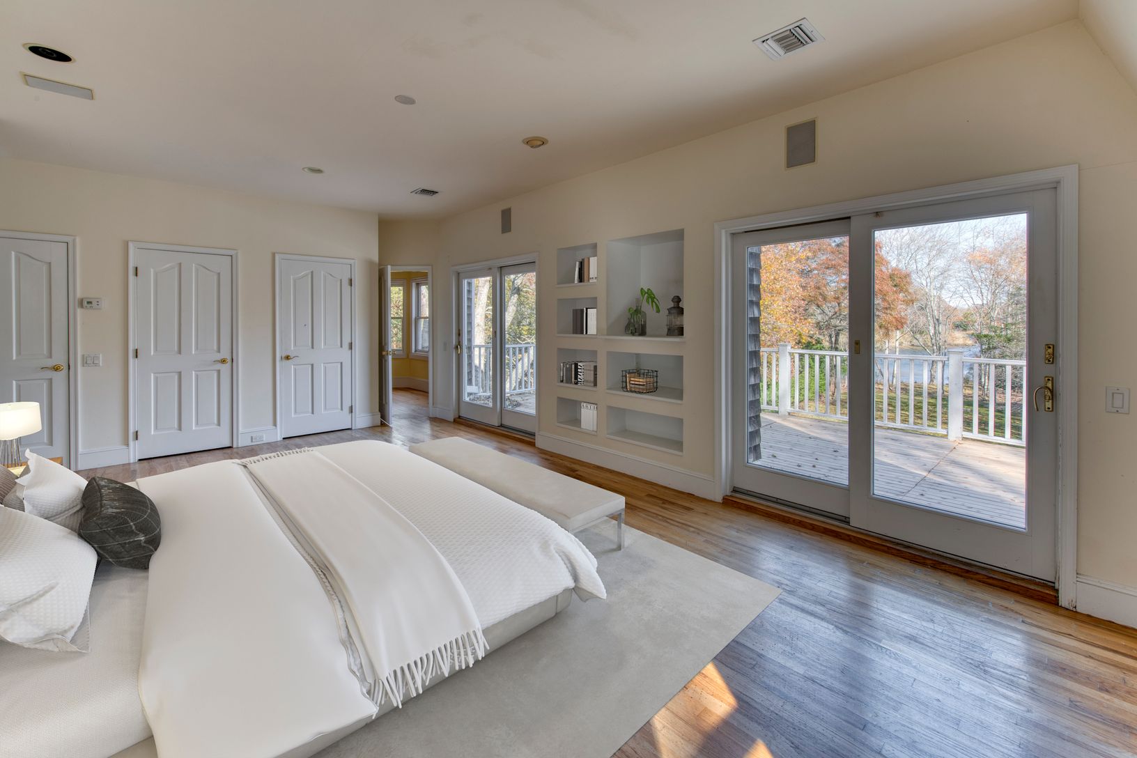  Dreamy Master with Waterview Deck