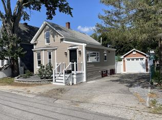 30 Silver St, Rochester, NH 03867