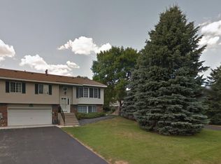 4629 Ridge Cliffe Dr, Eagan, MN 55122