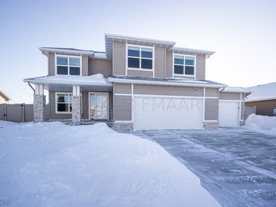 3594 50th St S, Fargo, ND, 58104