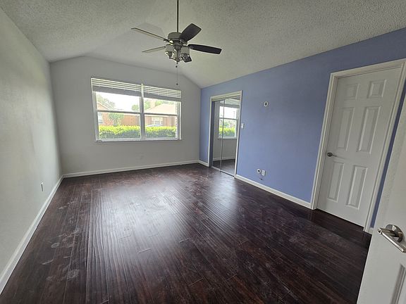 3rd image of 4148 Durbin Dr