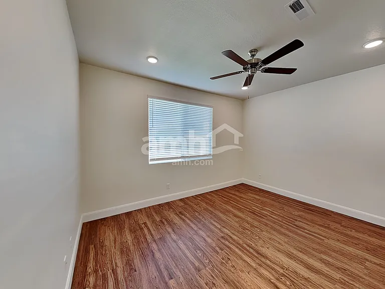 3344 S Fields Ave — Photo 11