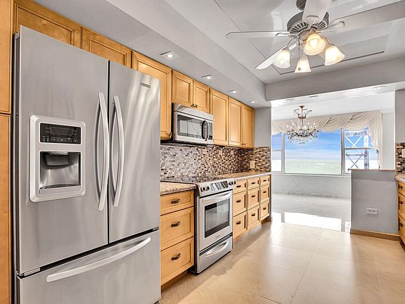3rd image of 3900 N Ocean Drive #4E