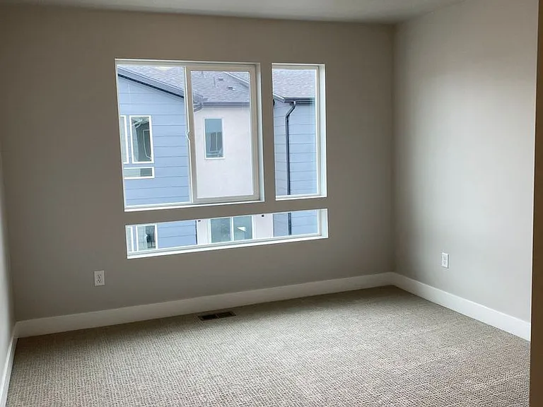 972 W 420 S — Photo 21