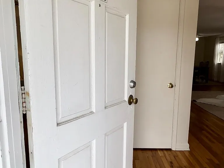 155 S Ross St #155 — Photo 2