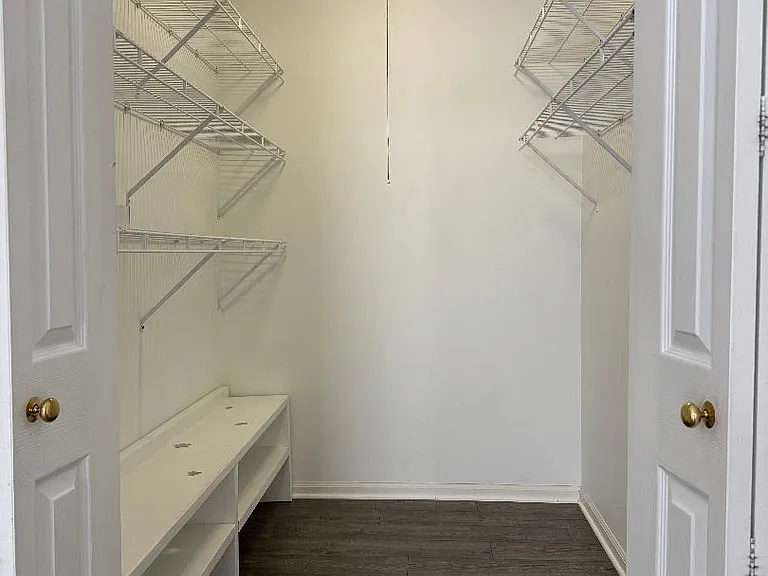200 Norfolk Ct #8 — Photo 21
