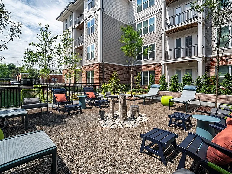 The Belhaven Apartments — Photo 37