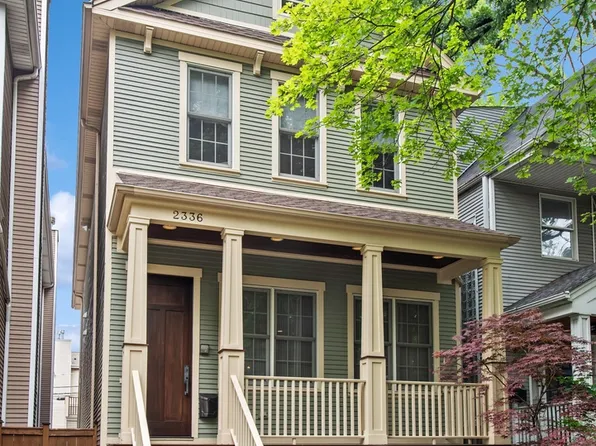 2336 W Cullom Ave, Chicago, IL 60618