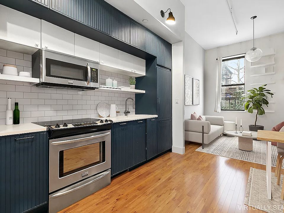 1st image of 180 Bainbridge St #205