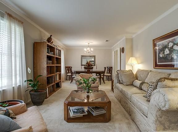 5th image of 308 Canyon Valley Dr